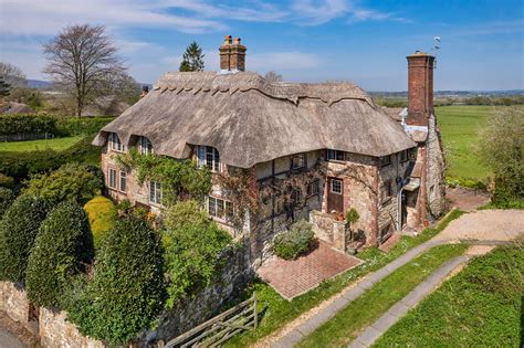 old english cottages for sale in england.